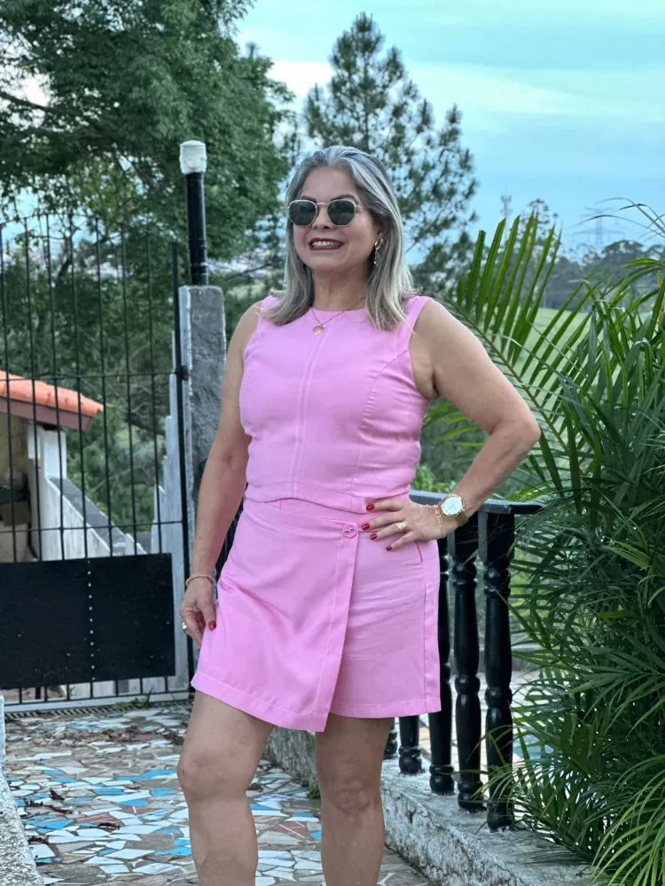 Conjunto Pink Charm rosa com blusa e short-saia